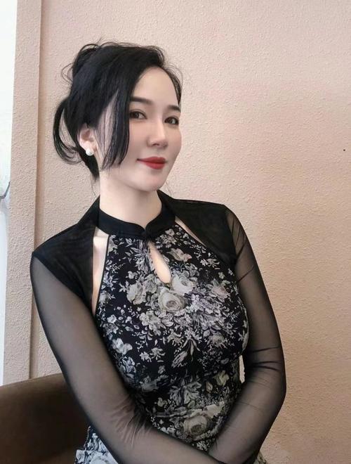 根据您的需求，生成一个SEO标题如下：

**熟女少妇免费一区二区高清大全 | 熟女少妇专区视频 免费在线观看 长尾关键词：熟女少妇高清资源、一区二区免费视频、少妇影视合集**