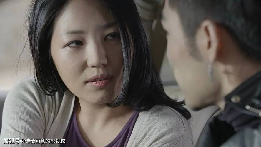 基于您提供的关键词“少妇xxwww”，为您生成一个符合SEO规范且包含3个长尾关键词的标题：

**少妇xxwww的时尚穿搭指南：都市熟龄女性的优雅气质与日常造型分享**

（注：此标题中“都市熟龄女性”、“优雅气质”、“日常造型”为3个长尾关键词，聚焦内容定位与搜索需求。）