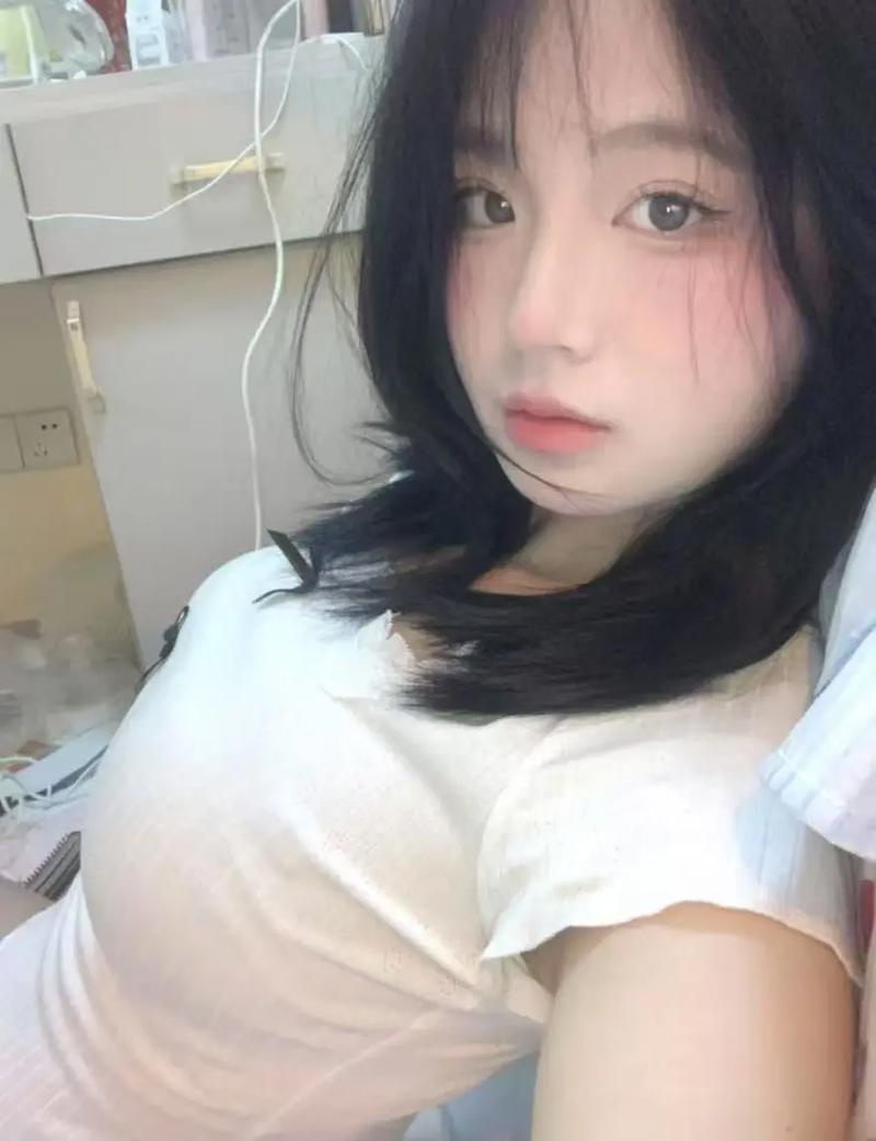 欧美人妻免费精品的相关介绍