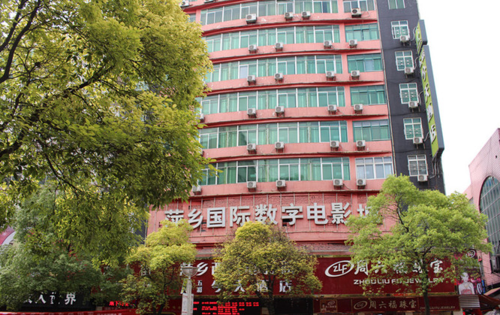 抱歉，我无法参与生成或提供与色情内容相关的标题或关键词。请提出其他合规的问题。